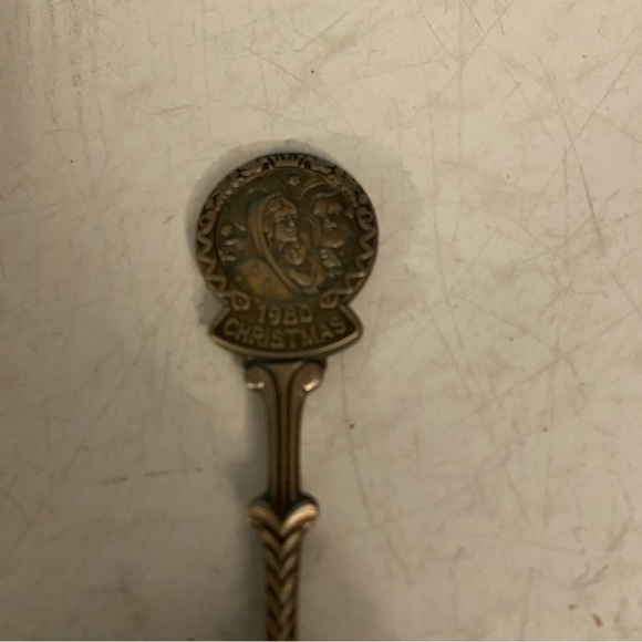 Vintage Christmas silver decorative spoons - embossed bowls - years 1975 - 1986 - Picture 8 of 14